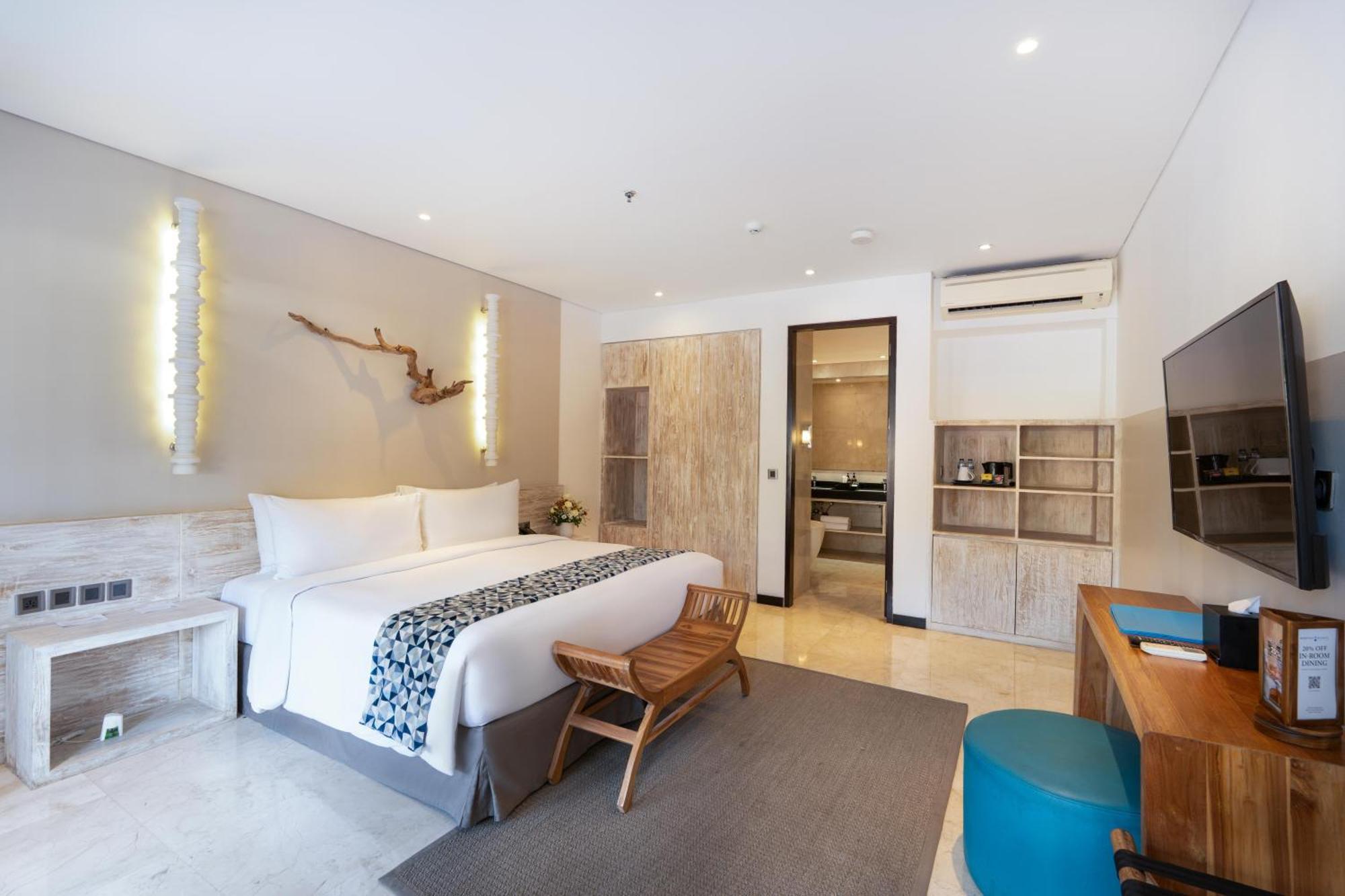 Premier Room