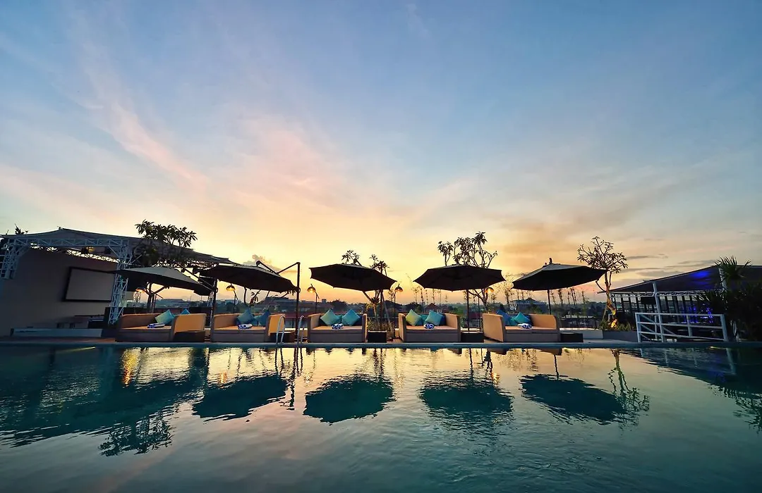 De Vins Sky Hotel Seminyak-1